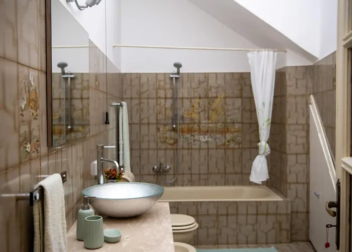 Genny And Emily * Ποζιτάνο