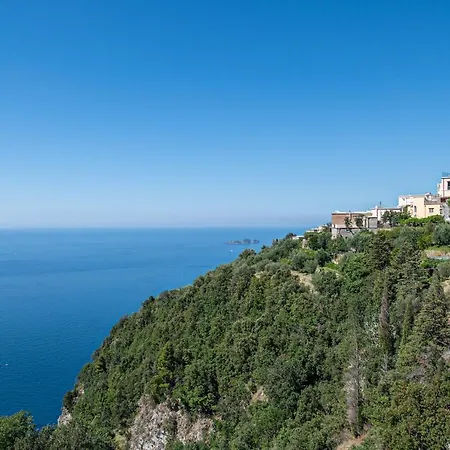 Nyaraló Genny And Emily *